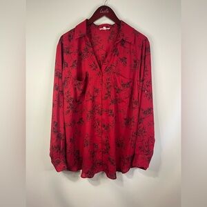 Maurices Red Floral Button Down blouse.‎